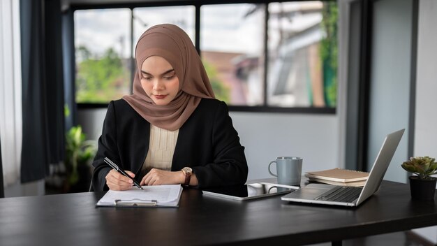 Fill Form Illustration